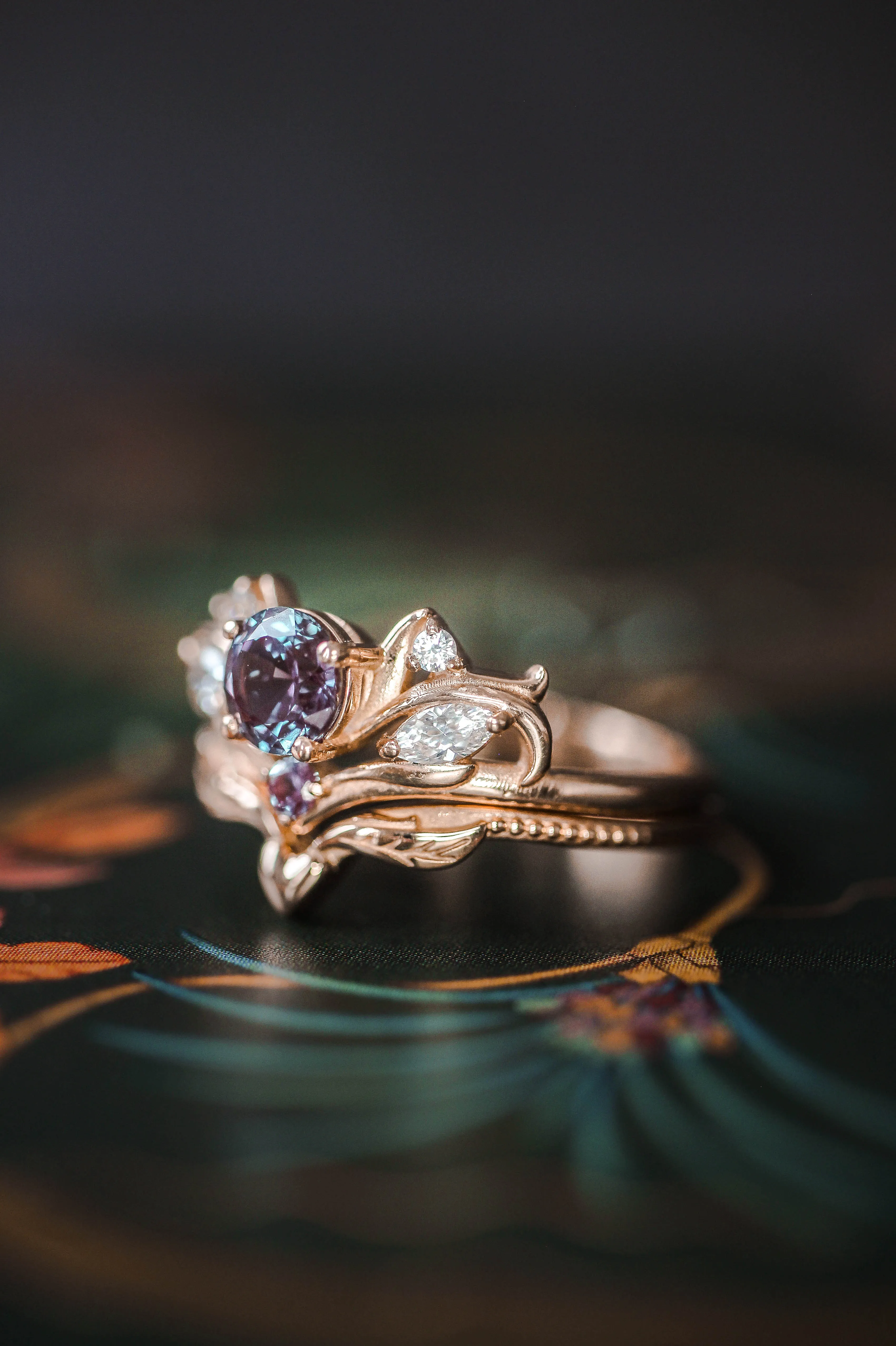 Bridal ring set with alexandrite / Swanlake