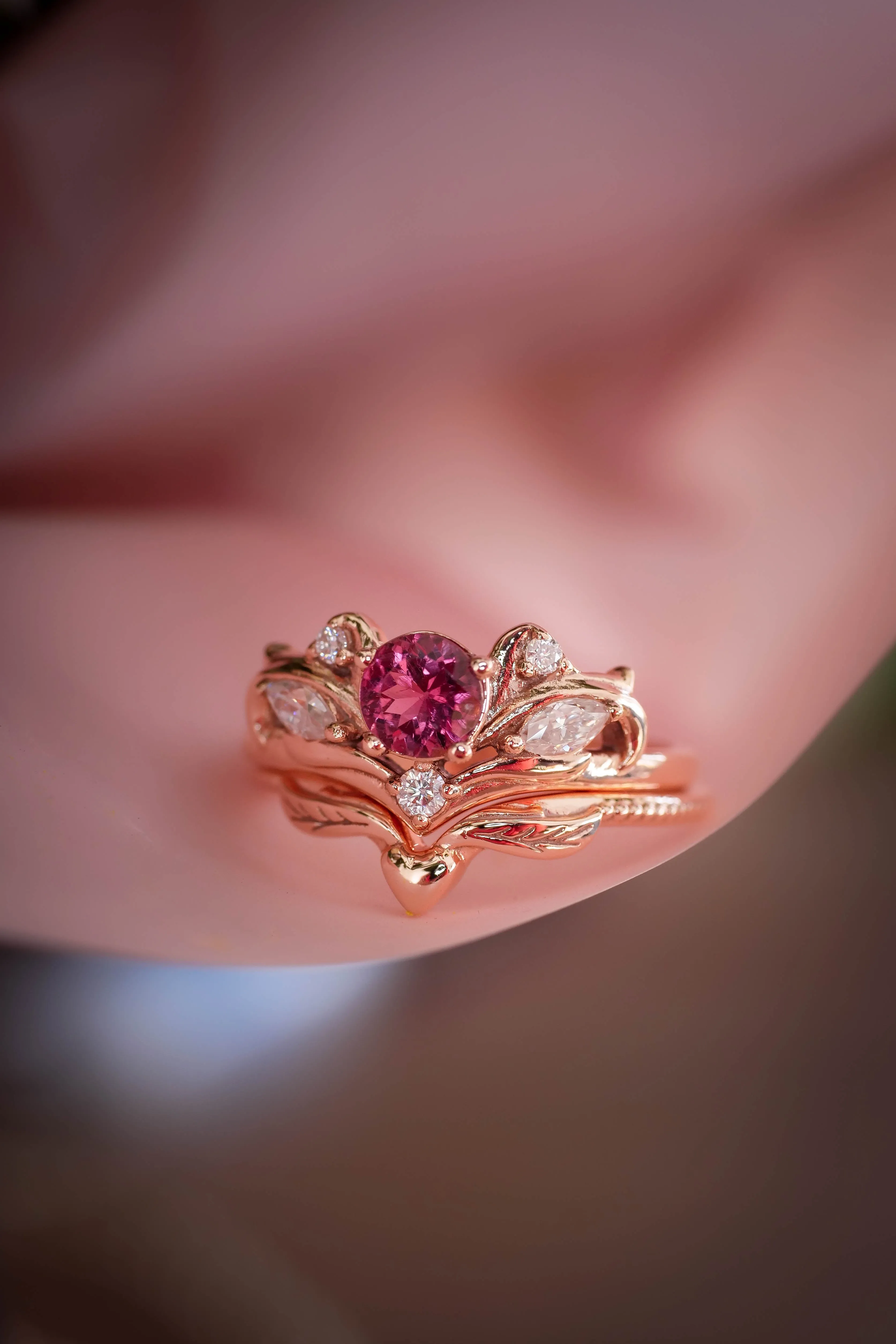 Bridal ring set with pink tourmaline / Swanlake