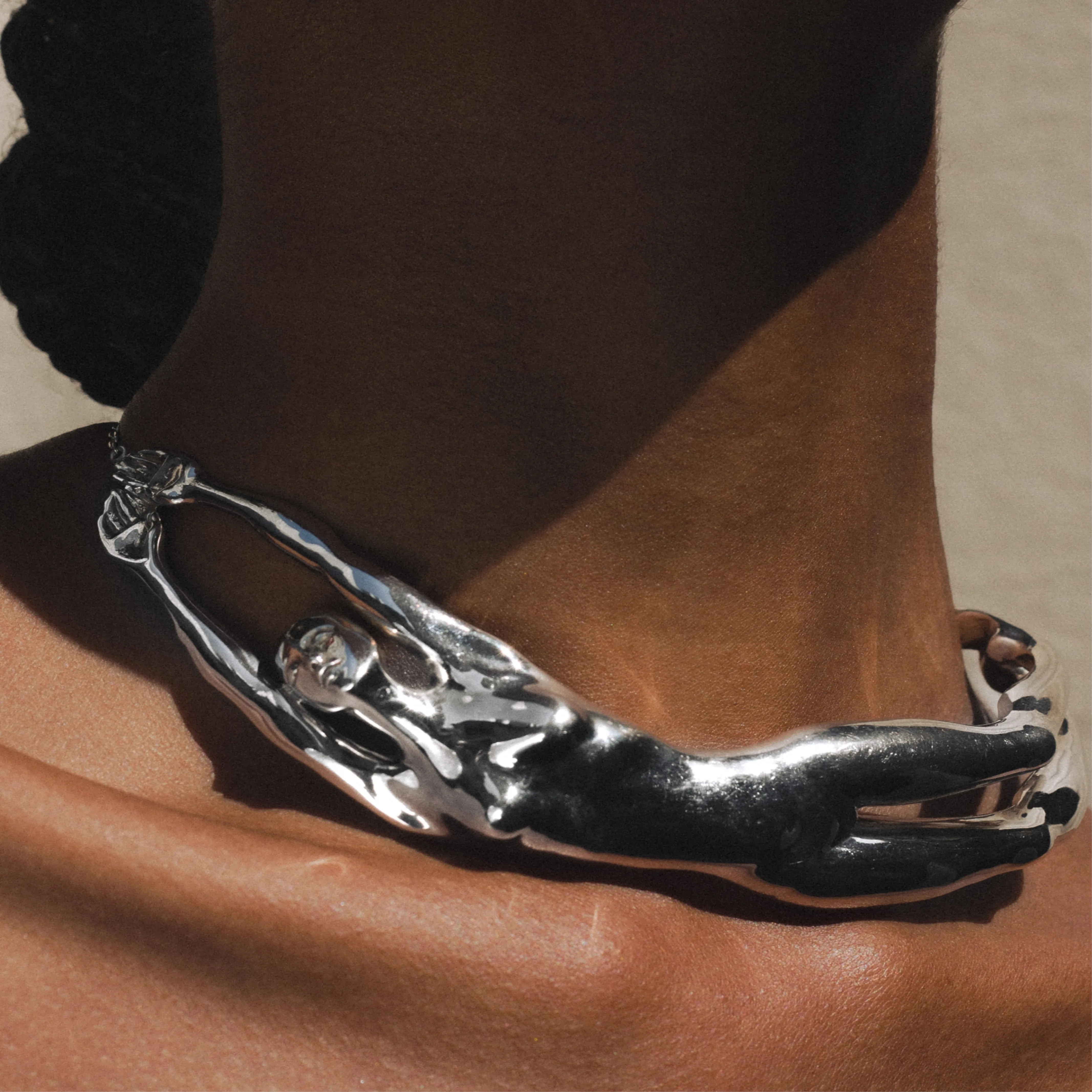 Louise Choker