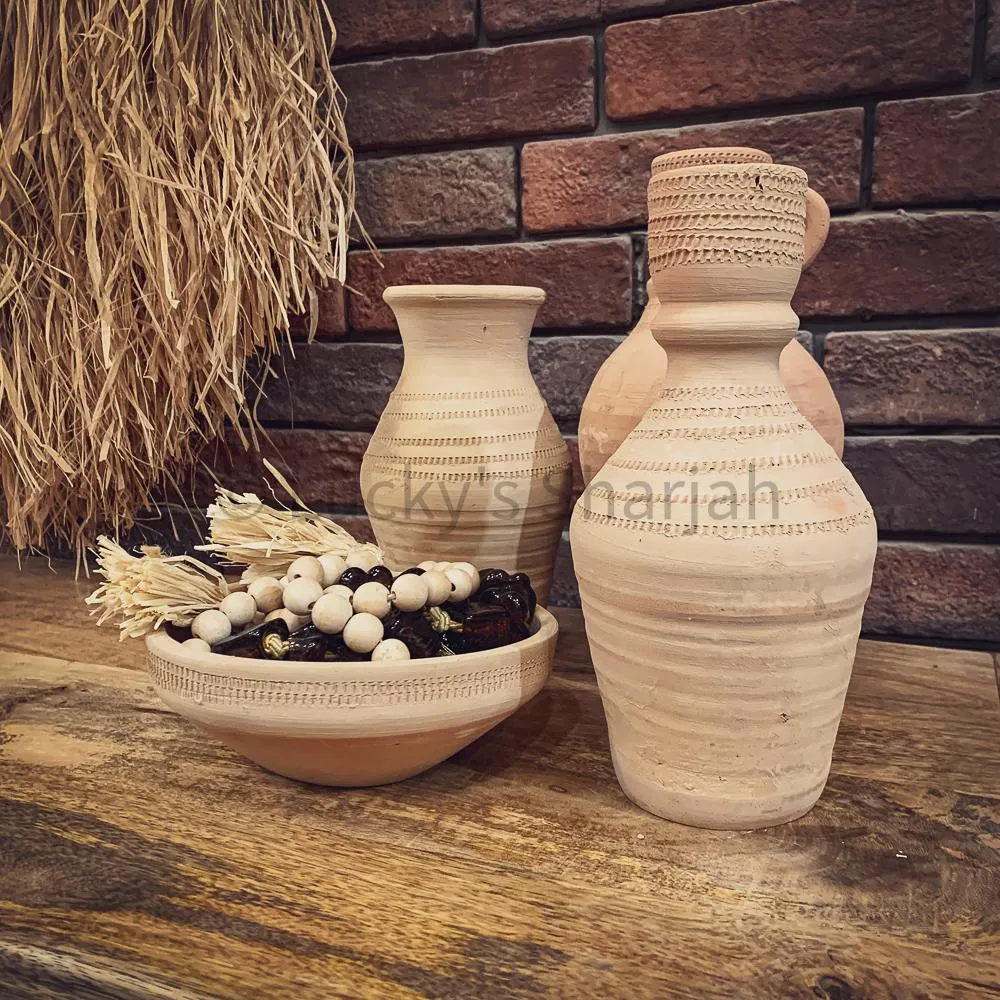 Mango Wood sideboard with hairpin design