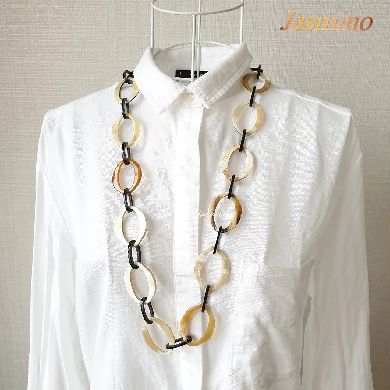 Natural Handmade Necklace J17531, Made by Natural Buffalo Horn and Lacquer