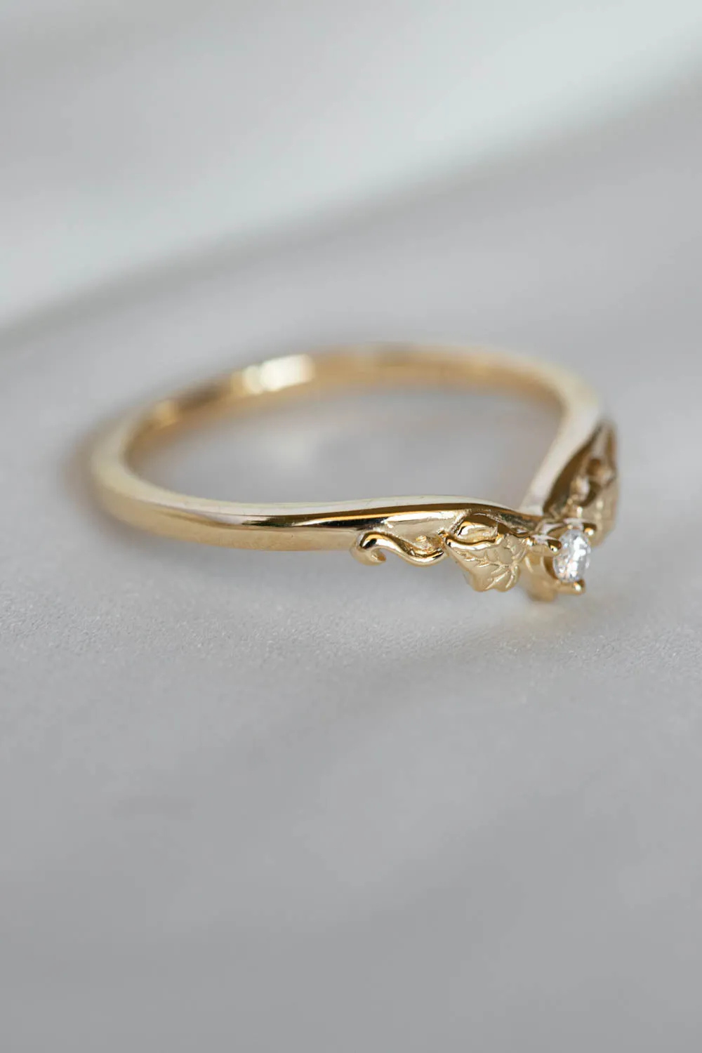 Natural salt and pepper diamond bridal ring set, ivy leaves engagement ring set with diamonds / Ariadne