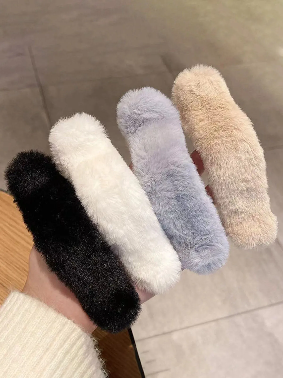 Plush Duckbill Hairpin