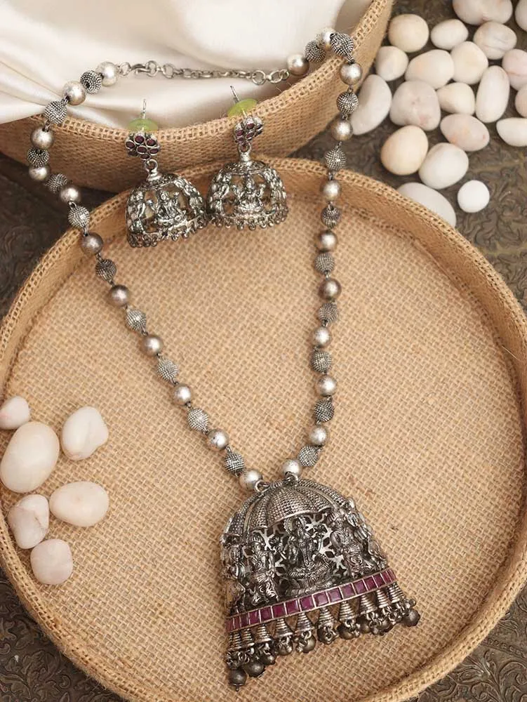 Radiant Elegance: Luxurionworld's Exclusive Necklace Set for Unmatched Sophistication