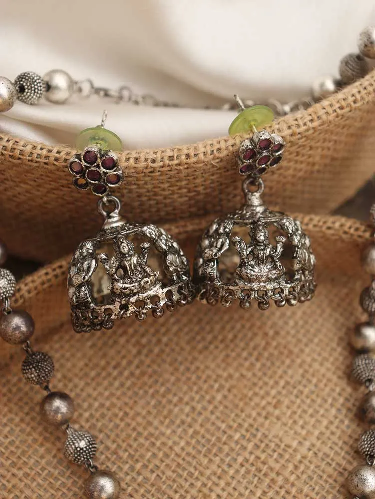 Radiant Elegance: Luxurionworld's Exclusive Necklace Set for Unmatched Sophistication