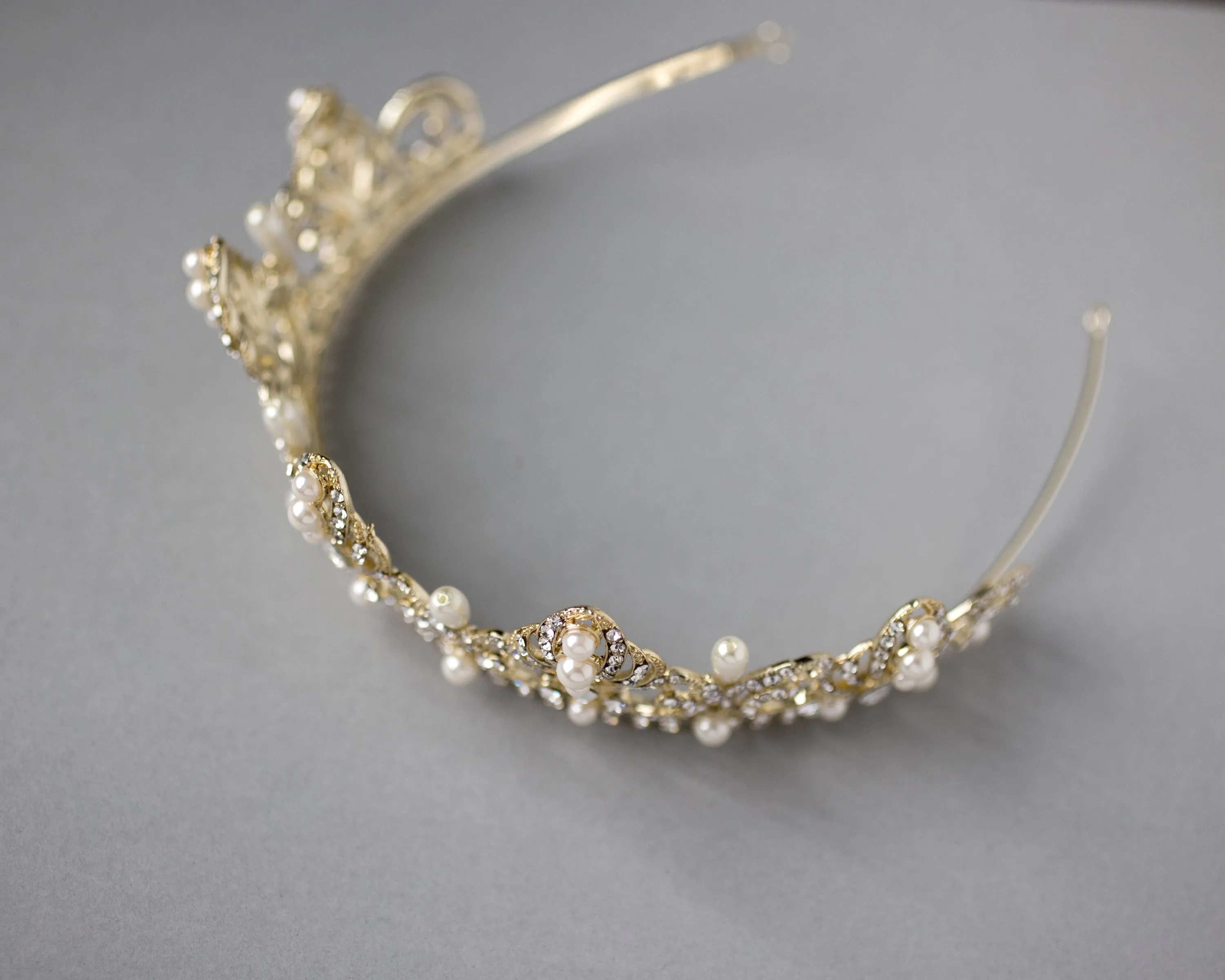 Regal Tiara of Tiara Drop Pearls
