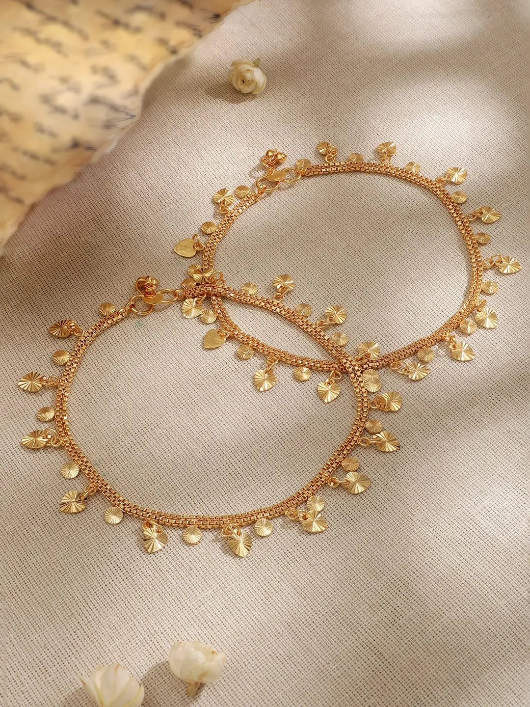 Rubans 22K Gold-Plated Linked Chain Anklet Timeless Elegance for Your Ankles