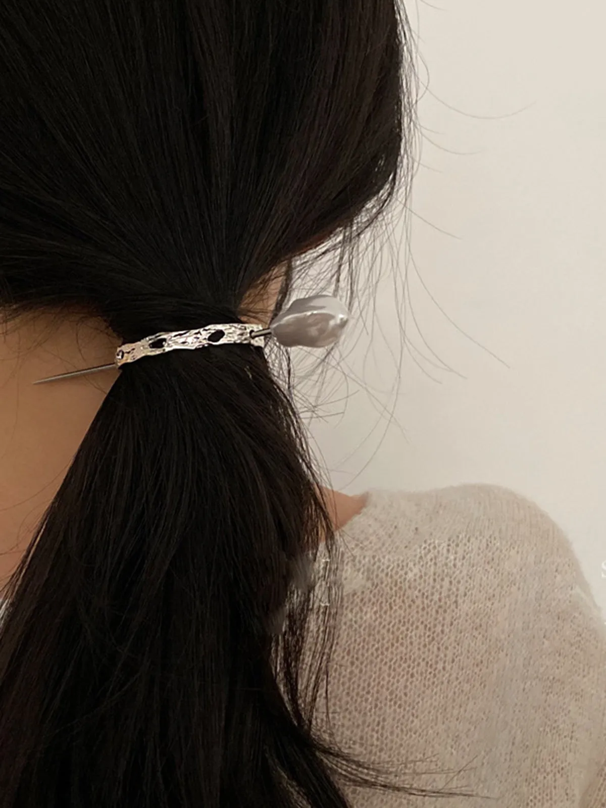 Silver Irregular Shaped Pearl Hairpin