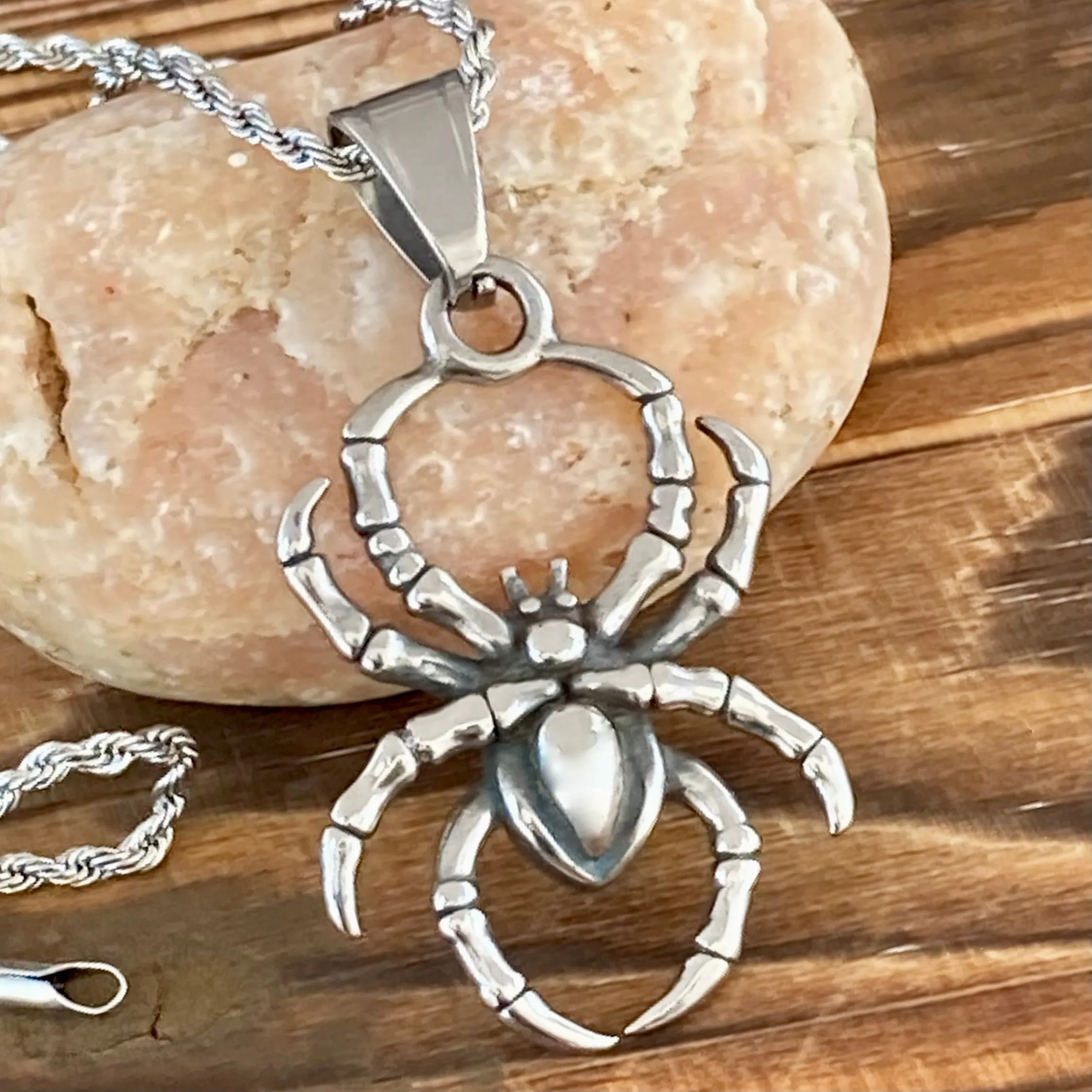 Spider - Itsy Bitsy - Pendant - Rope Necklace - PEN293