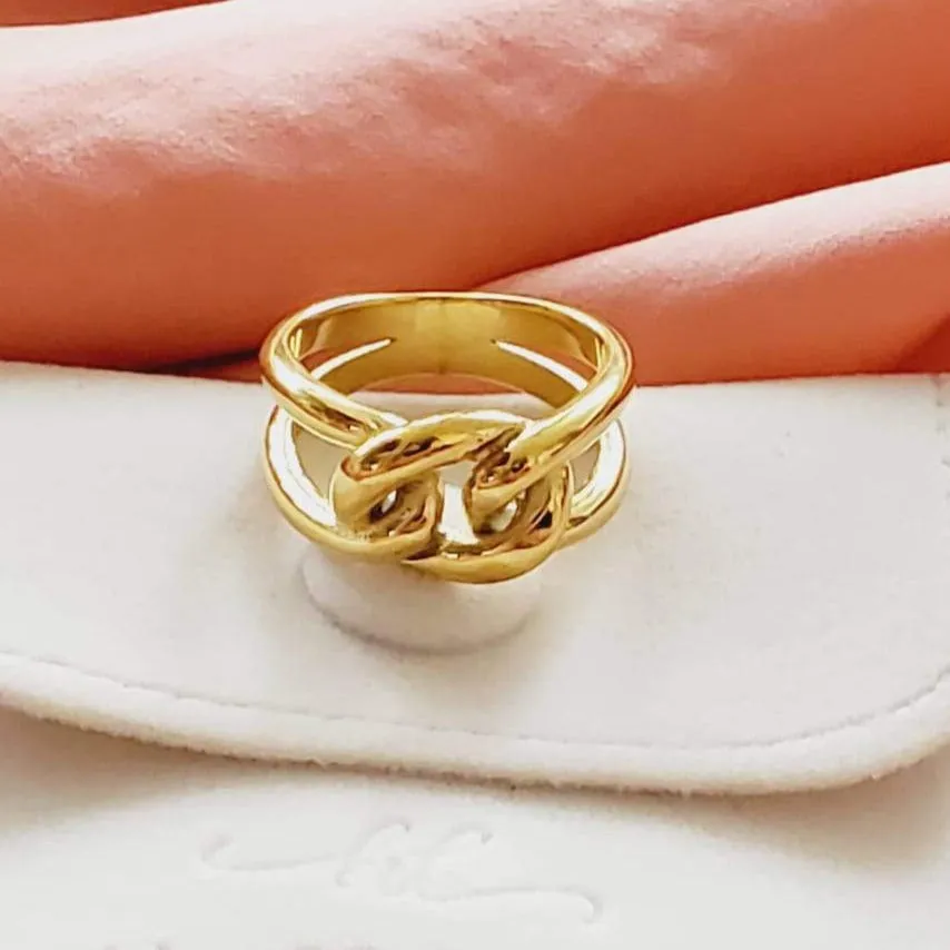 Zivel Knot Ring